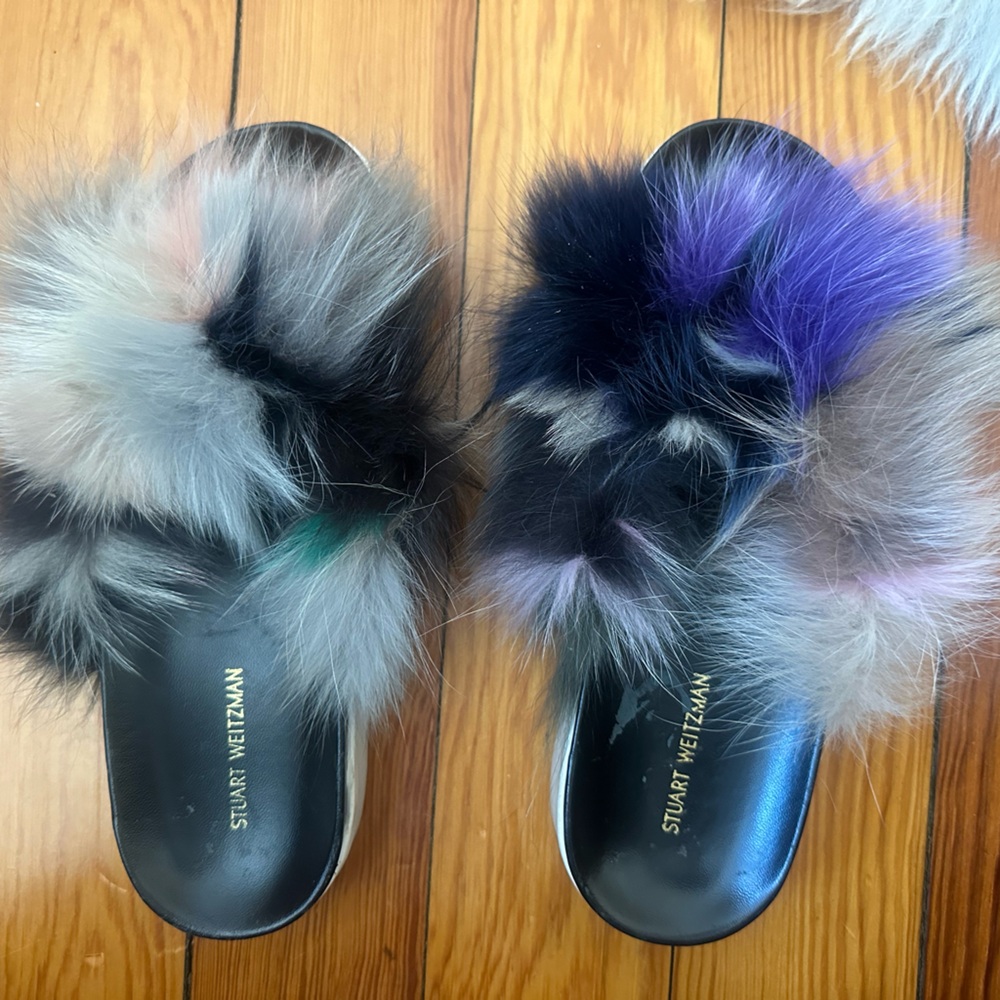 Stuart Weitzman Fur Slides. Very good condition. Size 6